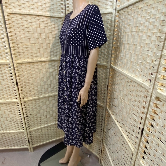 Michael K & Company, Patterned Blue Dress - Size M - Picture 10 of 10